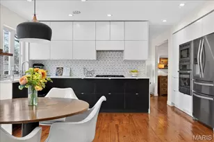 828 Carman Woods Dr, Manchester, MO 63021 - Photo 12