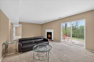 1045 Woodlake Village Dr, Chesterfield, MO 63141 - Photo 20