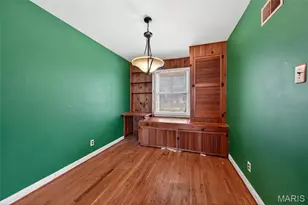 1201 Duenke Dr, Saint Louis, MO 63137 - Photo 12