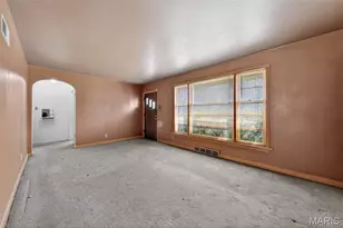 1201 Duenke Dr, Saint Louis, MO 63137 - Photo 14