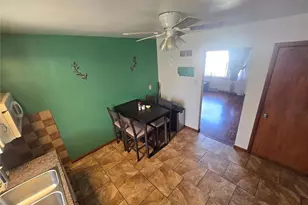 9732 Gloucester Dr, Saint Louis, MO 63137 - Photo 4