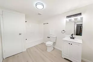 8835 Sumter Dr, Saint Louis, MO 63136 - Photo 18