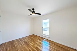 8835 Sumter Dr, Saint Louis, MO 63136 - Photo 14