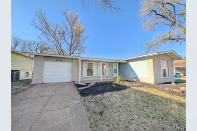 8835 Sumter Drive, Saint Louis, MO 63136 - Photo 2