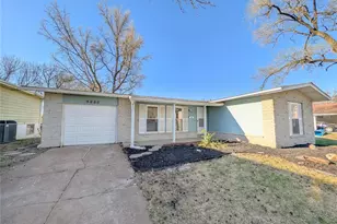 8835 Sumter Dr, Saint Louis, MO 63136 - Photo 2
