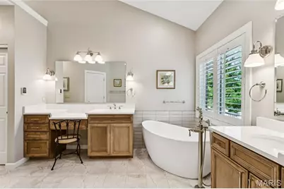 2316 Picardy Place Drive, Chesterfield, MO 63017 - Photo 10