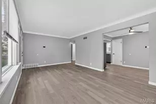 8576 Kathlyn Dr, Saint Louis, MO 63134 - Photo 6