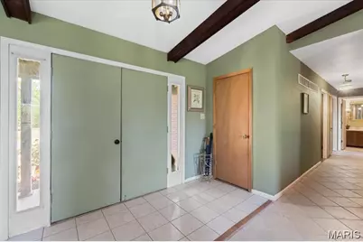 18668 Olive Street Road, Chesterfield, MO 63005 - Photo 6