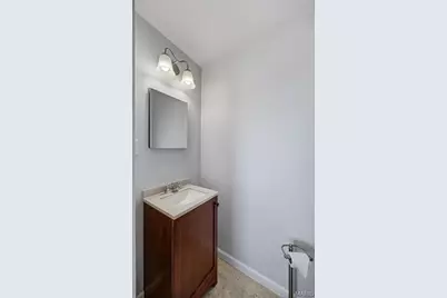 25 Delord Avenue, Maryland Heights, MO 63043 - Photo 14