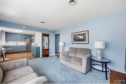 25 Delord Avenue, Maryland Heights, MO 63043 - Photo 6