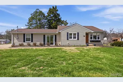 25 Delord Avenue, Maryland Heights, MO 63043 - Photo 1