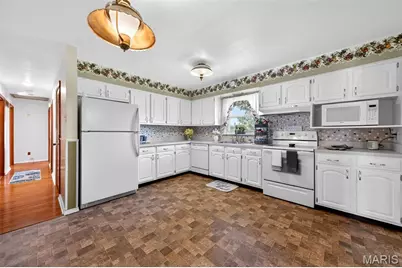 282 Diekamp Lane, Saint Charles, MO 63303 - Photo 8