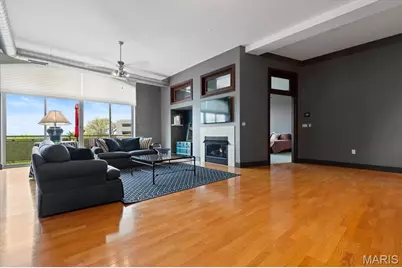 630 Emerson Road #404, Creve Coeur, MO 63141 - Photo 10