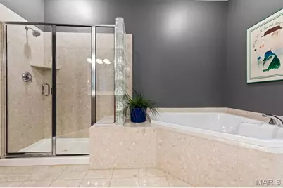 630 Emerson Road #404, Creve Coeur, MO 63141 - Photo 16