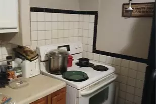 35 Lee Ave, Ferguson, MO 63135 - Photo 4