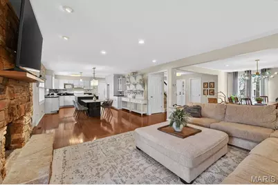 623 Kenilworth Lane, Ballwin, MO 63011 - Photo 14