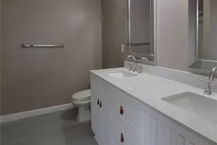 11478 Pineview Crossing Dr, Maryland Heights, MO 63043 - Photo 32