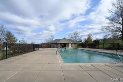 11478 Pineview Crossing Drive, Maryland Heights, MO 63043 - Photo 54