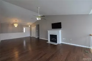 11478 Pineview Crossing Dr, Maryland Heights, MO 63043 - Photo 10