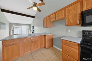 54 Breezy Knoll Ln, Lake Saint Louis, MO 63367 - Photo 6