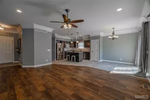 405 Middleton Dr, Wentzville, MO 63385 - Photo 4