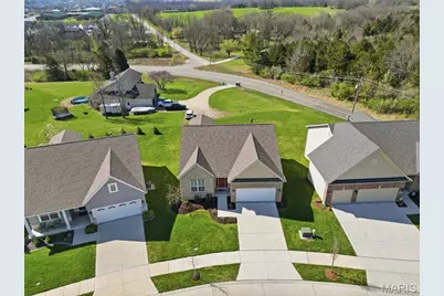 506 Columbia Downs Drive, Lake Saint Louis, MO 63367 - Photo 4