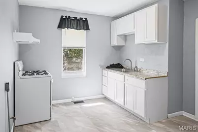 6566 Joseph Avenue, Saint Louis, MO 63133 - Photo 12