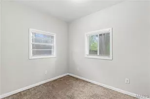1045 S Waterford Dr, Florissant, MO 63033 - Photo 16
