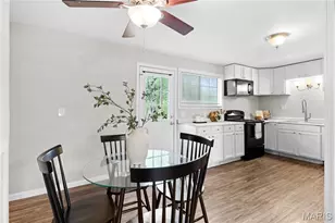 1045 S Waterford Dr, Florissant, MO 63033 - Photo 8