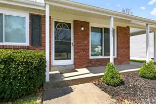 3051 Charmbrook Ln, Maryland Heights, MO 63043 - Photo 6