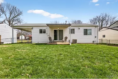 3051 Charmbrook Lane, Maryland Heights, MO 63043 - Photo 32