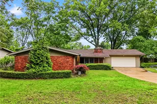 12532 Fee Fee Rd, Saint Louis, MO 63146 - Photo 4