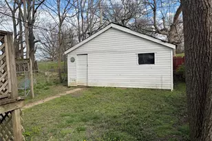 6818 Salzburger Ave, Saint Louis, MO 63116 - Photo 10