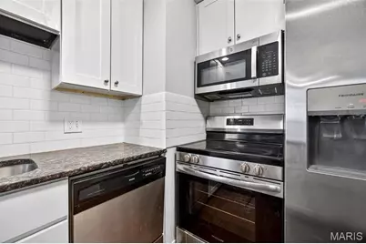 1013 Fairways Drive, Lake Saint Louis, MO 63367 - Photo 8