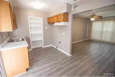 4416 Saint William Court, Saint Louis, MO 63134 - Photo 6