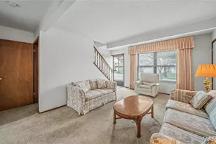 11863 Charlemagne Dr, Maryland Heights, MO 63043 - Photo 6