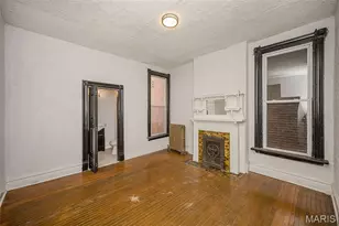 4371 W Belle Pl, Saint Louis, MO 63108 - Photo 14