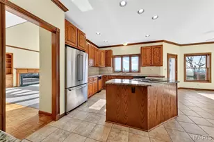 6686 Clifton Bluffs Ct, Saint Louis, MO 63129 - Photo 12