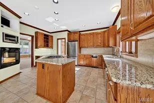 6686 Clifton Bluffs Ct, Saint Louis, MO 63129 - Photo 14