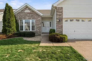 104 Ellington Oaks Dr, Saint Peters, MO 63376 - Photo 4