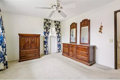 465 Falcon Drive, Florissant, MO 63031 - Photo 10