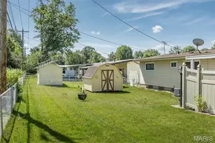 465 Falcon Dr, Florissant, MO 63031 - Photo 4
