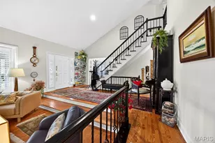 15066 Green Cir Dr, Chesterfield, MO 63017 - Photo 4