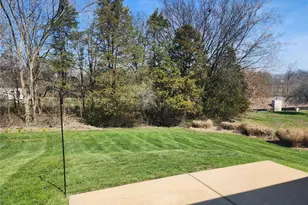 379 Martin Field Ct, Villa Ridge, MO 63089 - Photo 32