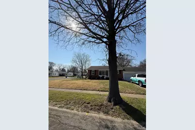 210 Saint Florent Lane, Florissant, MO 63031 - Photo 18