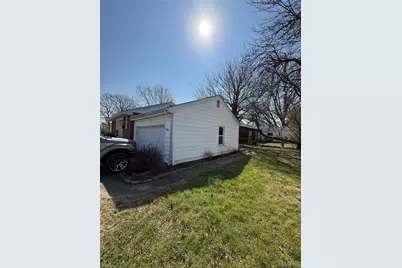 210 Saint Florent Lane, Florissant, MO 63031 - Photo 16