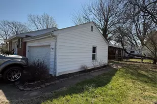 210 St Florent Ln, Florissant, MO 63031 - Photo 16