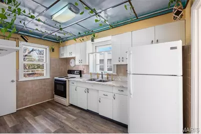 9911 Dennison Avenue, Overland, MO 63114 - Photo 10