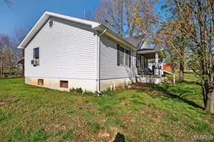 307 Webster St, Richland, MO 65556 - Photo 26