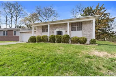1771 Redcoat Drive, Maryland Heights, MO 63043 - Photo 2